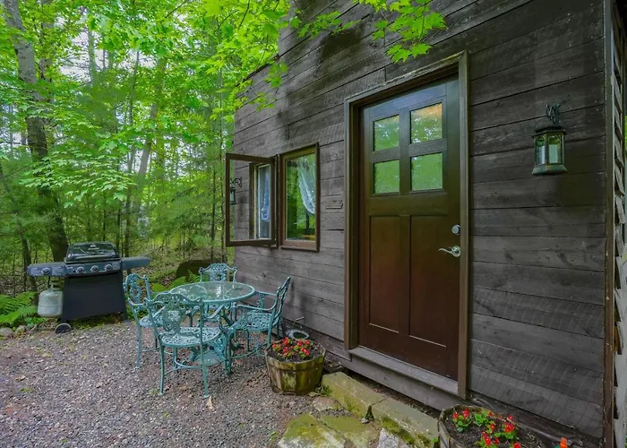 Vintage Wild West Tiny Hotel In The Woods!